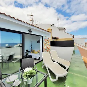 https://central-penthouse-with-terrace-and-sea-views.in-canary-islands.com